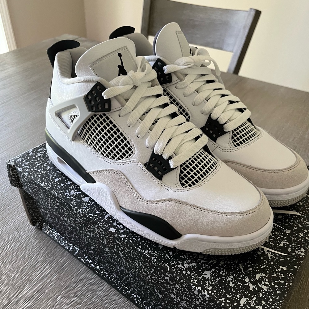 Jordan 4 Military Black Size 10.5 Mens